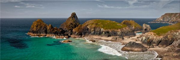 Kynance Cove Rock Stacks - Canvas Print