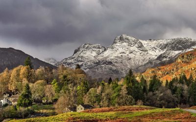 Elterwater - Mugs - Elterwater Village to Snowy Langdale Pikes