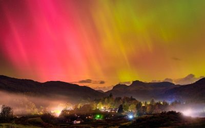 Langdale - Mugs - Northern Lights Over Langdale